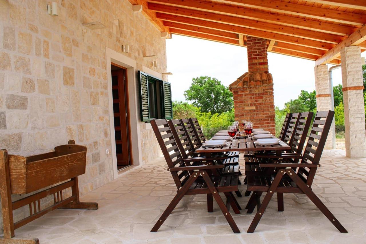 Villa Stone Pearl With Heated Swimming Pool スベティ・フィリップ・イ・ヤコブ エクステリア 写真
